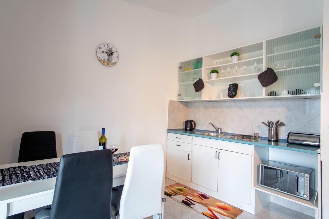 Ostaric Apartment Mandre Ngoại thất bức ảnh