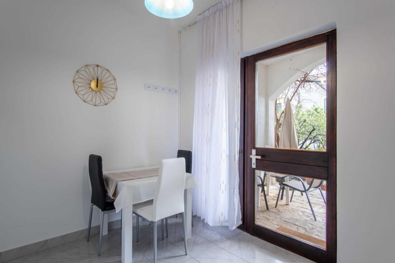 Ostaric Apartment Mandre Ngoại thất bức ảnh